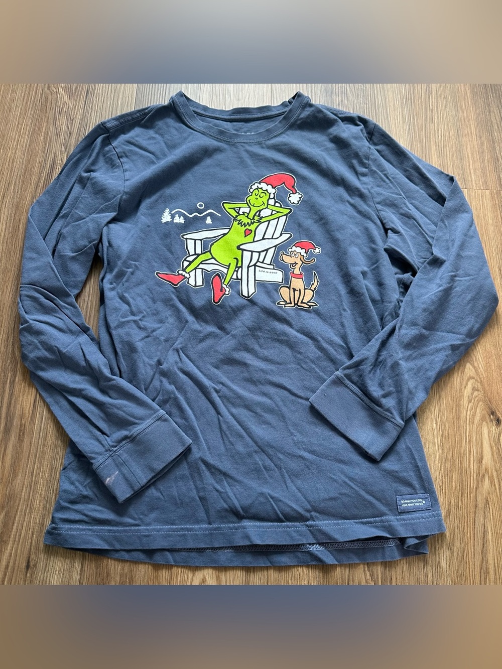 Life Is Good Long Sleeve Crusher T-Shirt Men Medium Grinch Christmas Holiday Max